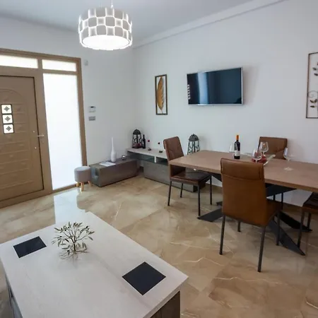 Kavousanos * Istron