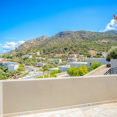 Kavousanos Apartahotel *
