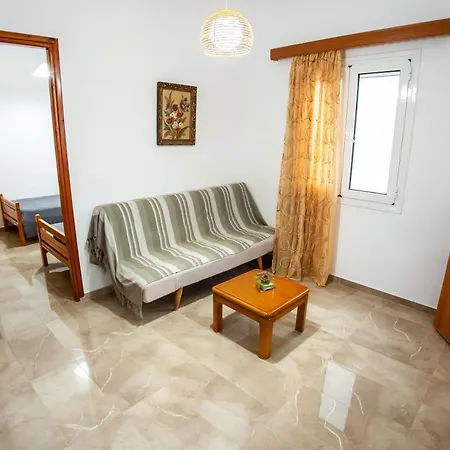 Apartahotel Kavousanos *