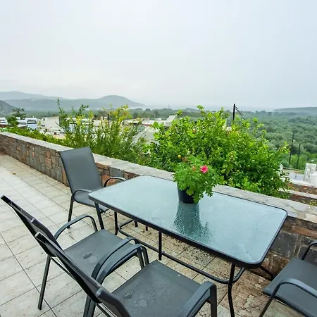 Apartahotel Kavousanos *