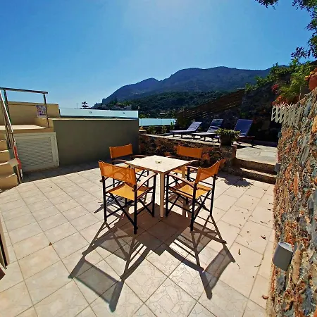 Apartahotel Kavousanos